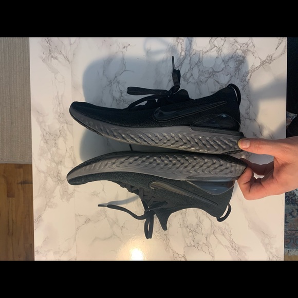 COPY - Nike React Flyknit Running Shoes - Picture 3 of 5